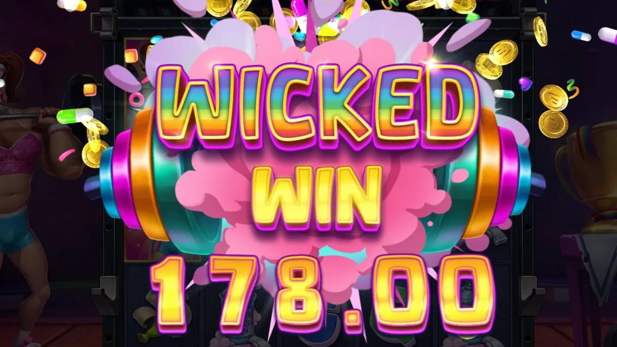 Tampilan layar ponsel menunjukkan aksi intens dari slot Transformers dengan grafis neon yang mencolok.